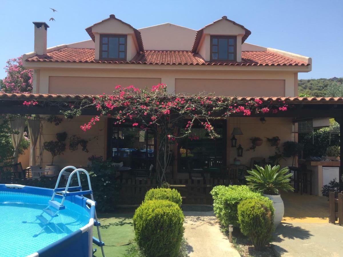 Rafina Great Feeling Villa ภายนอก รูปภาพ